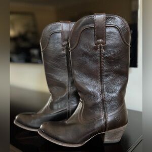 EUC Brown Leather Ariat Western Boots, Women’s 7.5